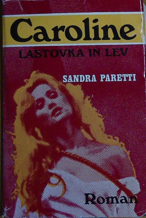 Caroline lastovka in lev