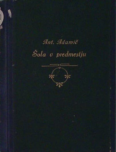 Šola v predmestju