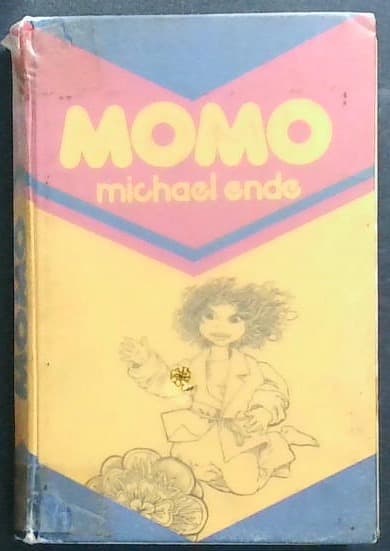 Momo ali čudna zgodba o tatovih, ki so kradli čas, in o otroku, ki ga je ljudem vrnil