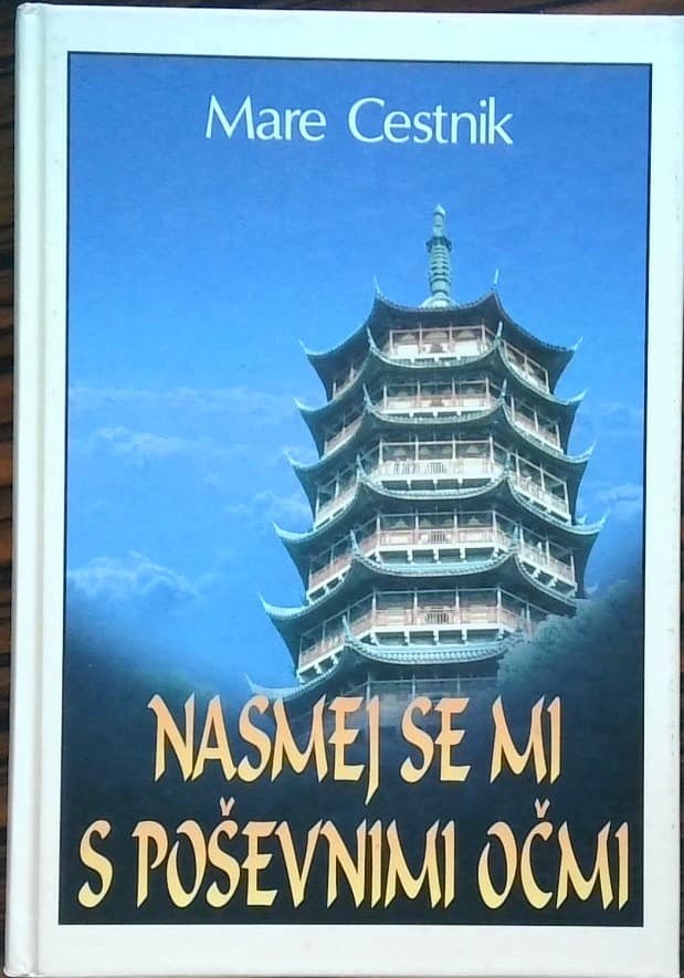 Nasmej se mi s poševnimi očmi