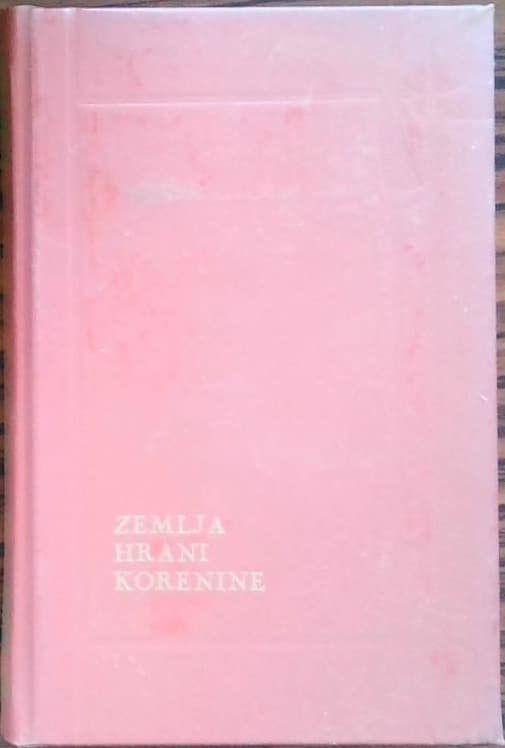 Zemlja hrani korenine