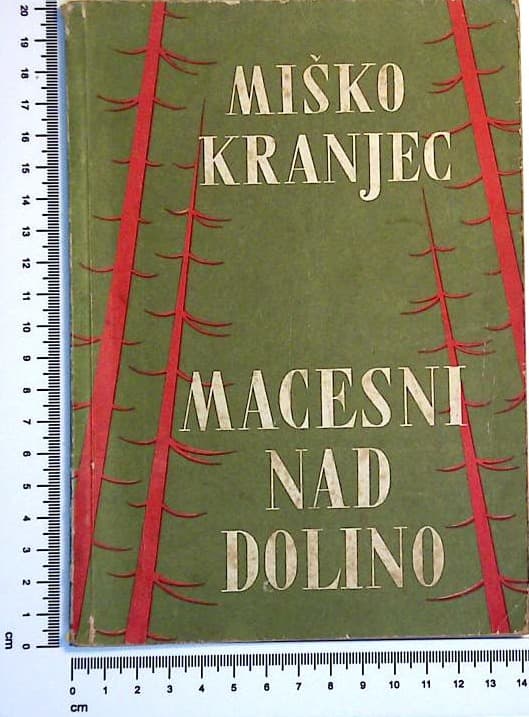 Macesni nad dolino